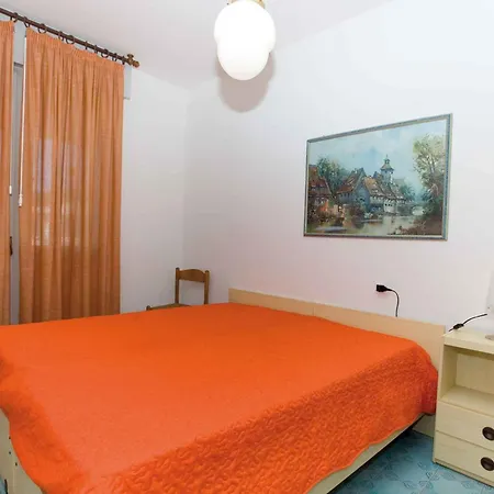 Apartment In 45663