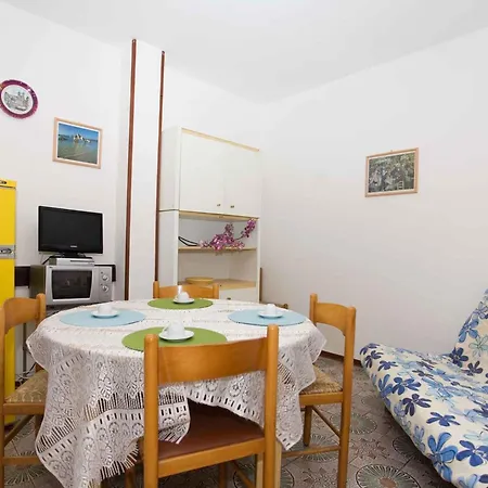 In 45663 דירה ביביונה